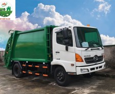 xe-ep-rac-9-khoi-hino-cang-gap-thung-rac_1