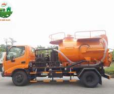 xe-hut-bun-cong-3-khoi-hino_2