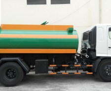 XE PHUN NƯỚC RỬA ĐƯỜNG, TƯỚI CÂY 9 KHỐI HINO