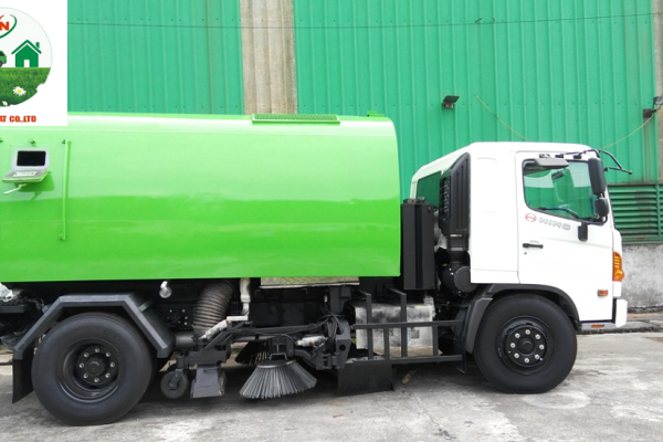 XE QUÉT ĐƯỜNG 4.5 KHỐI HINO